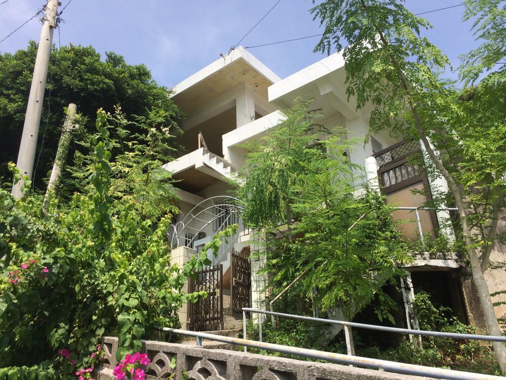 Отель Body Balance House Miyakojima  Экстерьер фото